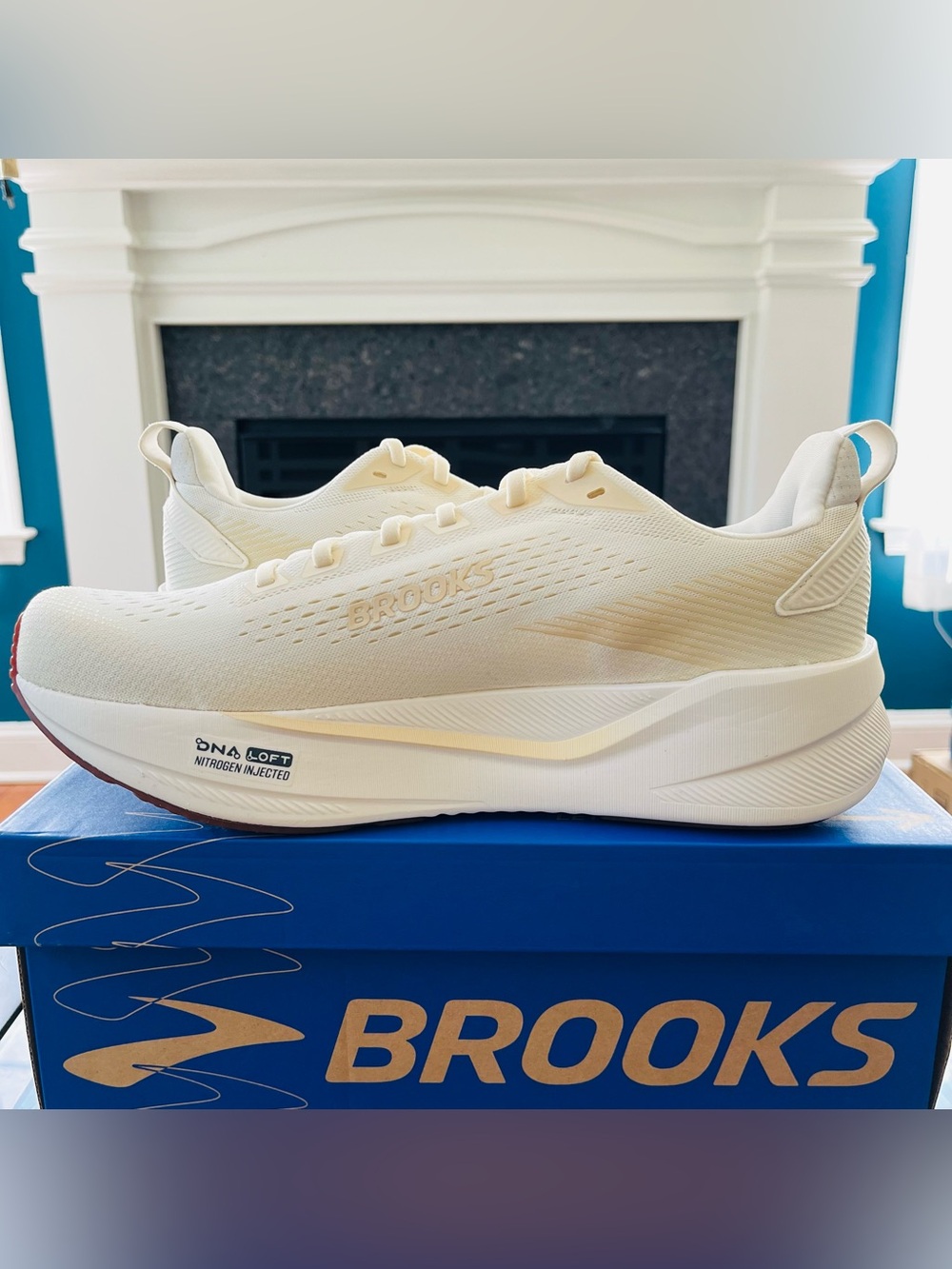 Brooks Ghost Max 4 Men's Running Shoes Arctic Wolf/Navy/Coconut 110496-1D-227 - Picture 2 of 7
